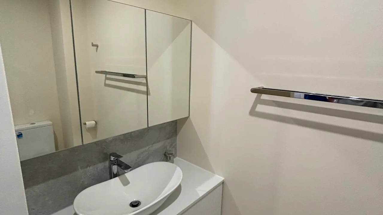 Room studio flat for rent