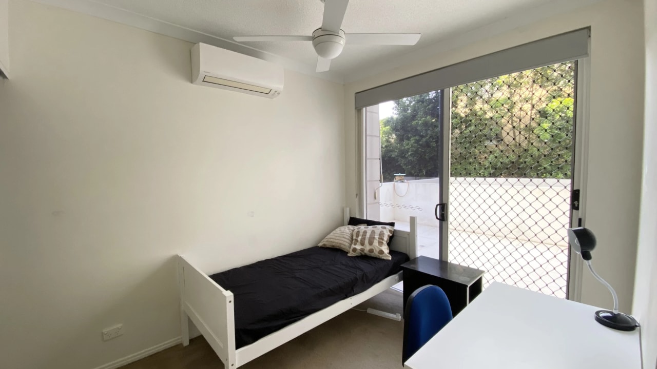 Furnished room with own bathroom