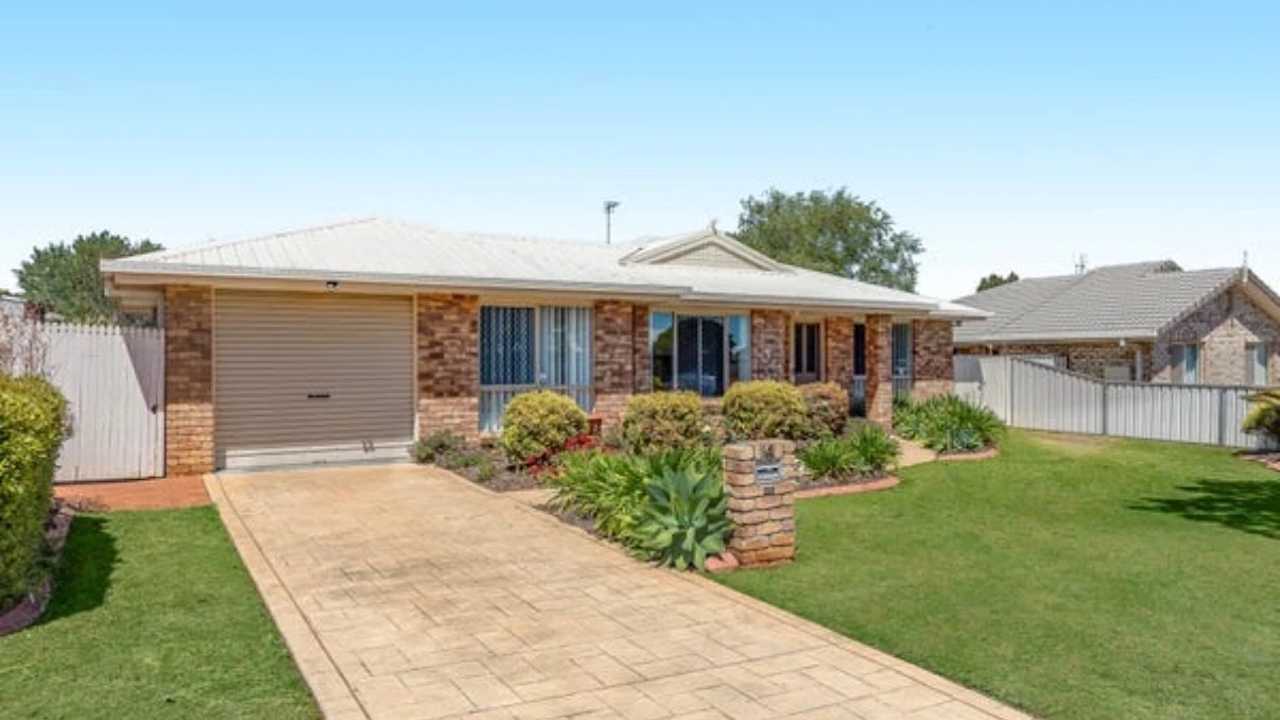 Room in a share house