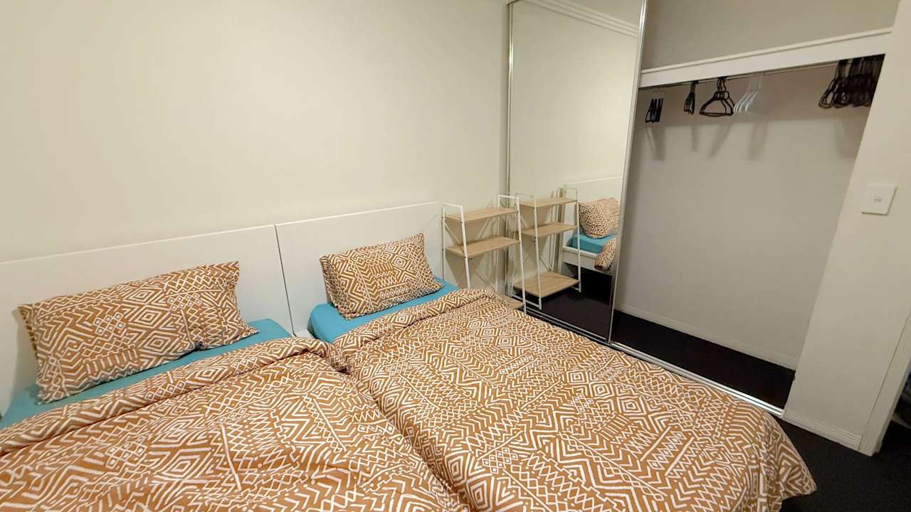 Furnished room in a flatshare
