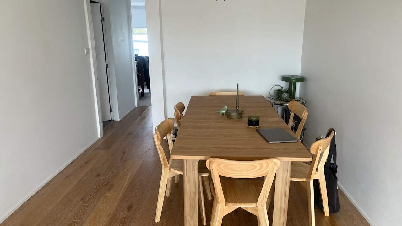 Unfurnished room in a flatshare