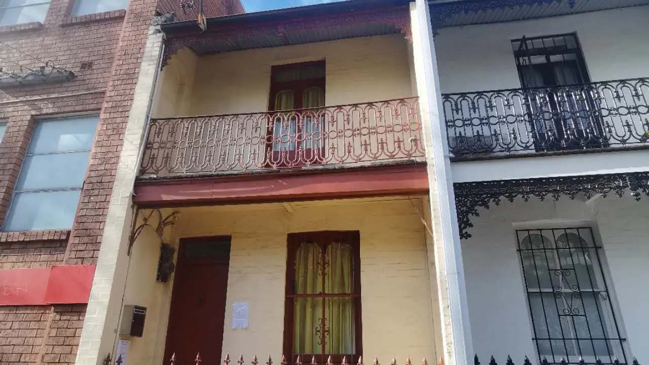 Furnished room in a share house