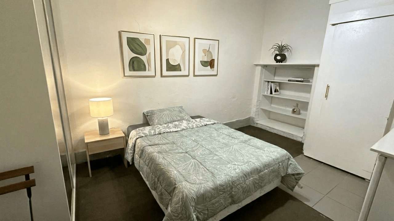 Furnished room studio flat for rent