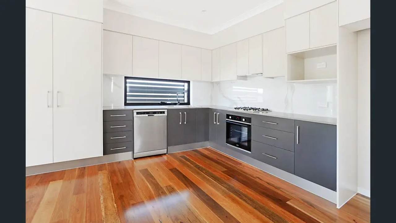 Room in a share house