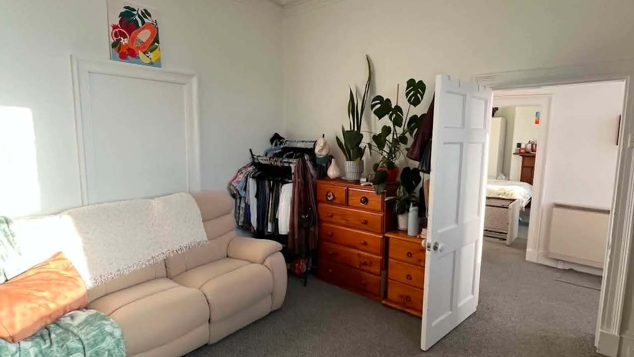 Unfurnished room in a share house