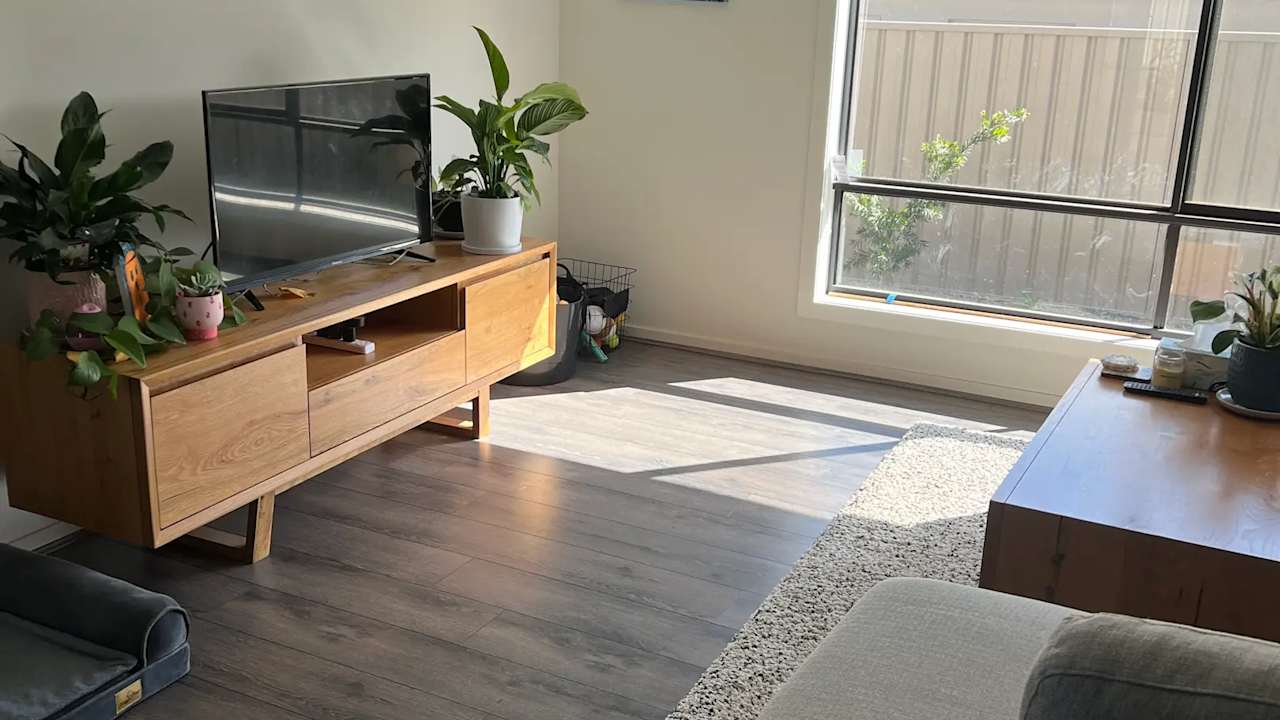 Unfurnished room in a share house