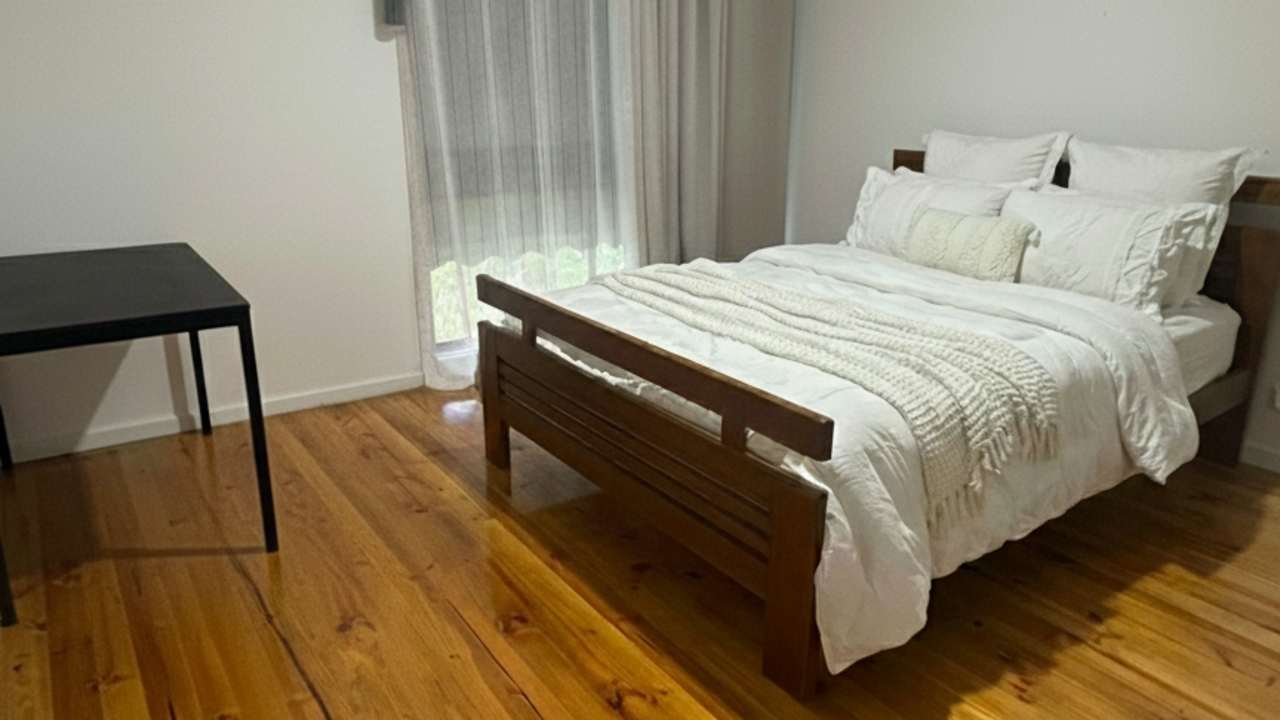 Furnished room with own bathroom