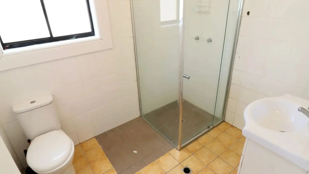 Room in a share house