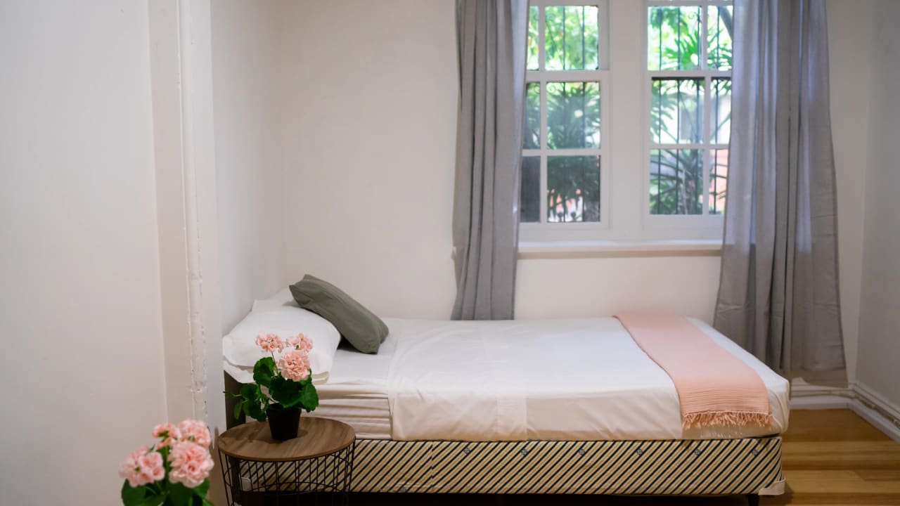 Furnished room in a share house