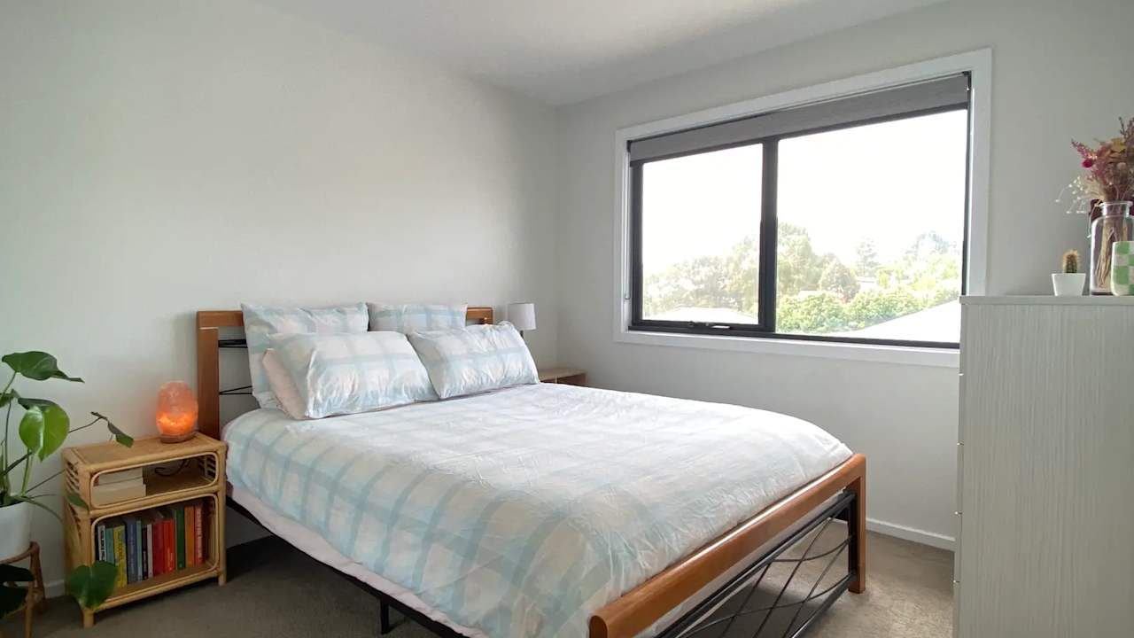 Room in a share house