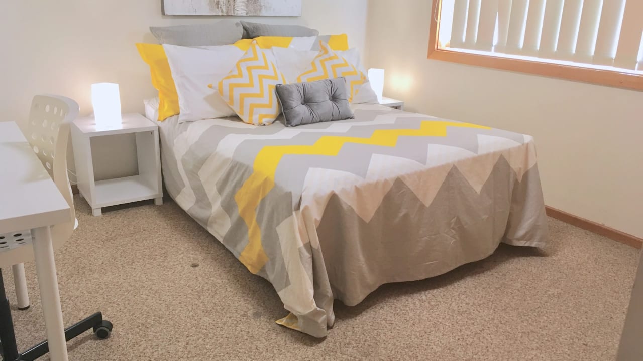 Furnished room in a share house