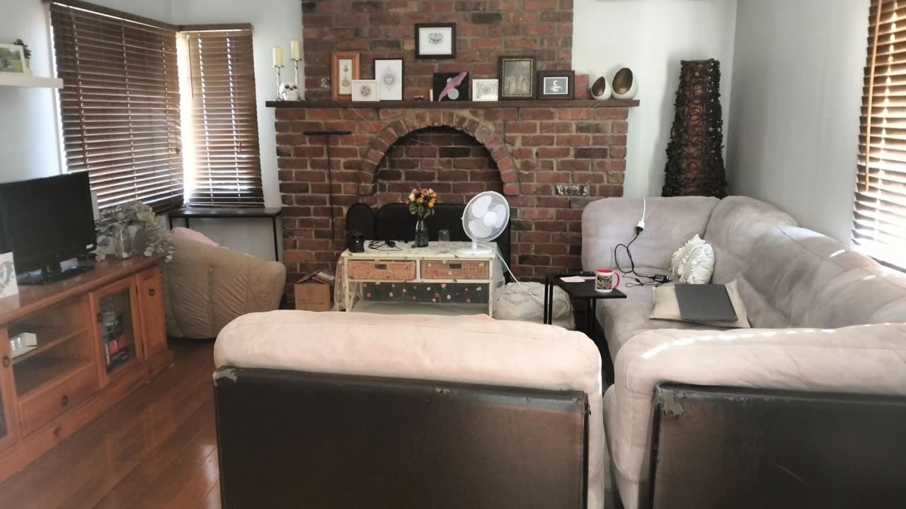 Unfurnished room in a share house