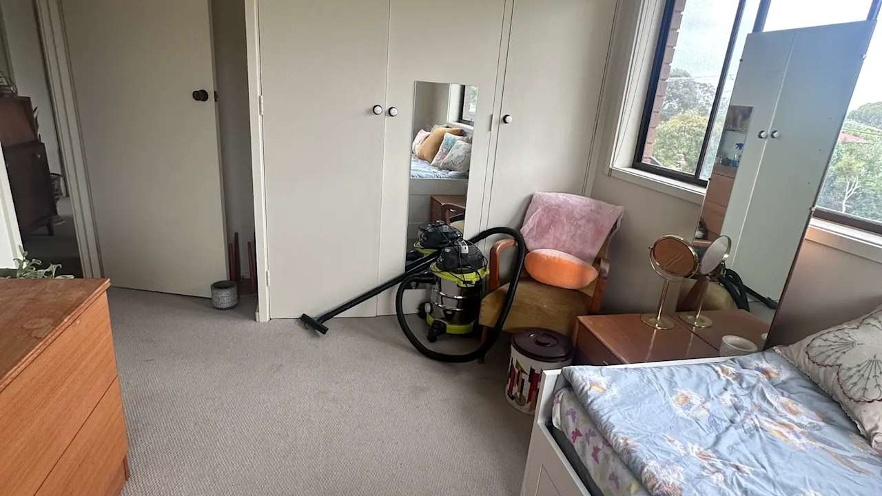 Room in a share house