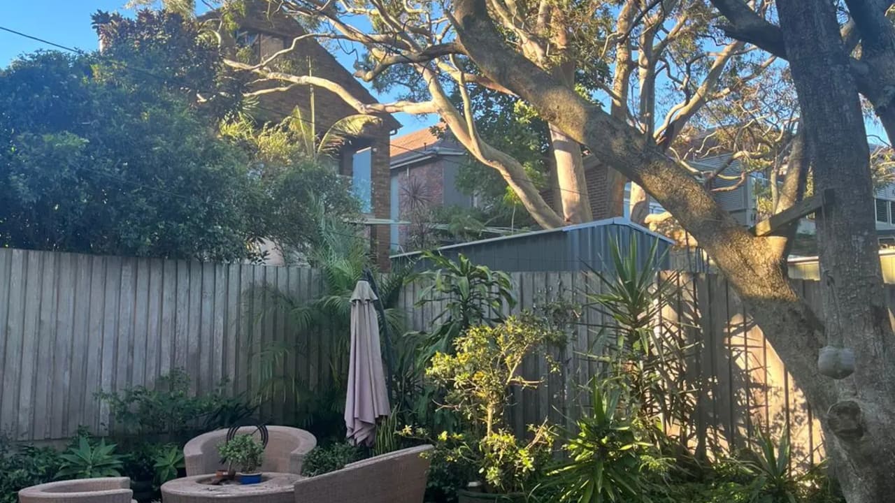 Whole property with 2 rooms for rent