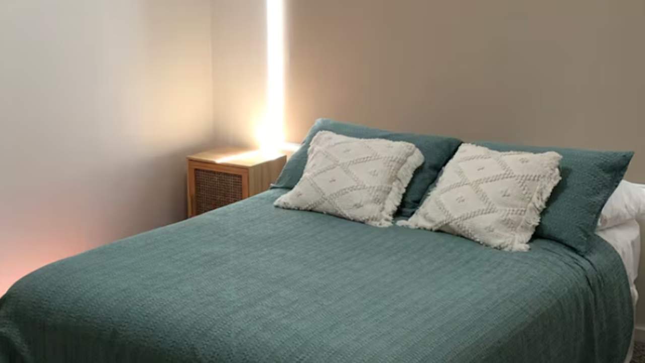 Room in a share house