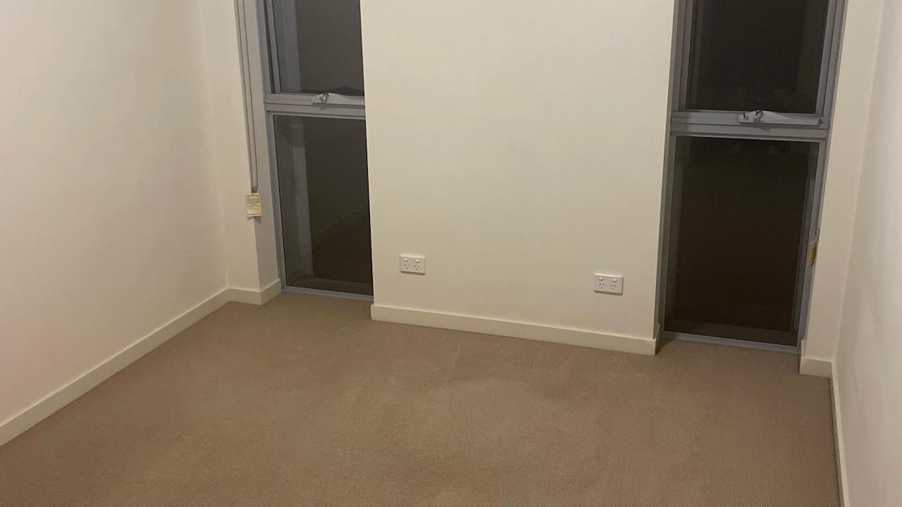 Unfurnished room in a flatshare