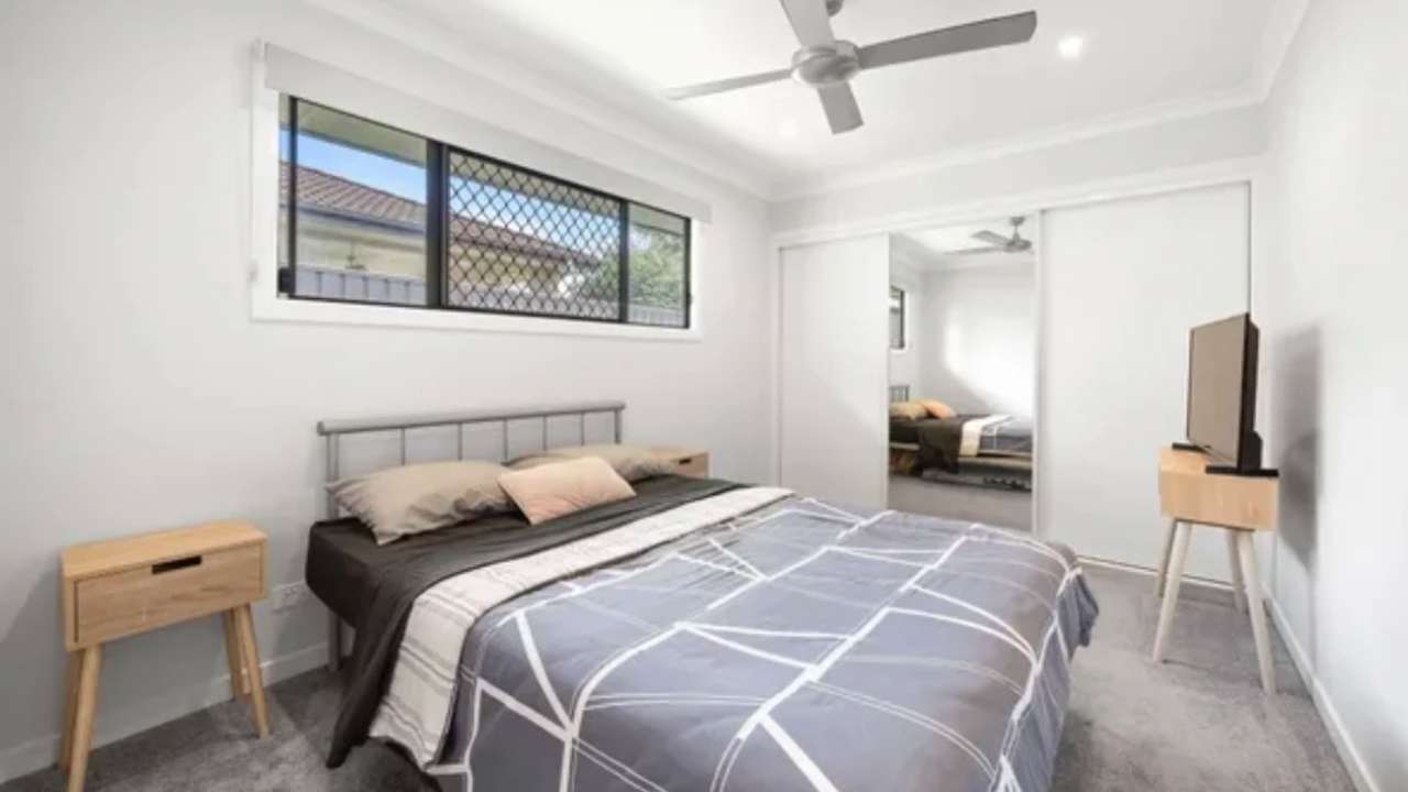 Room in a share house