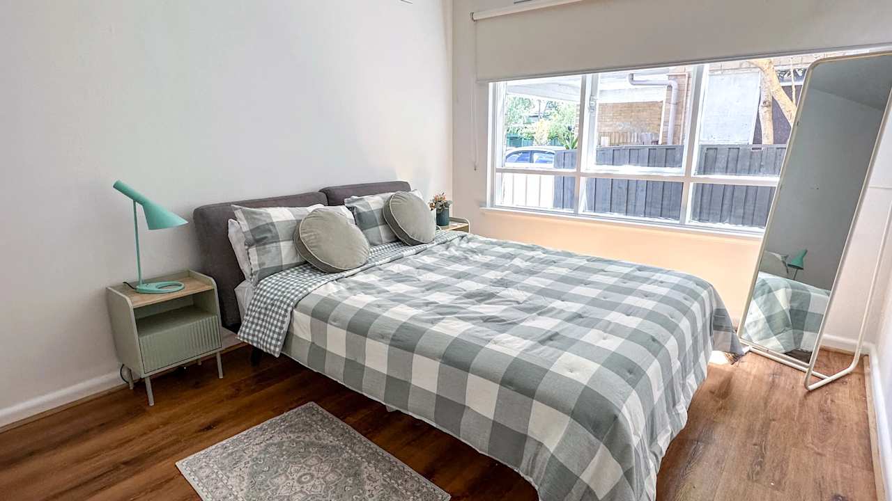 Whole property with 2 rooms for rent