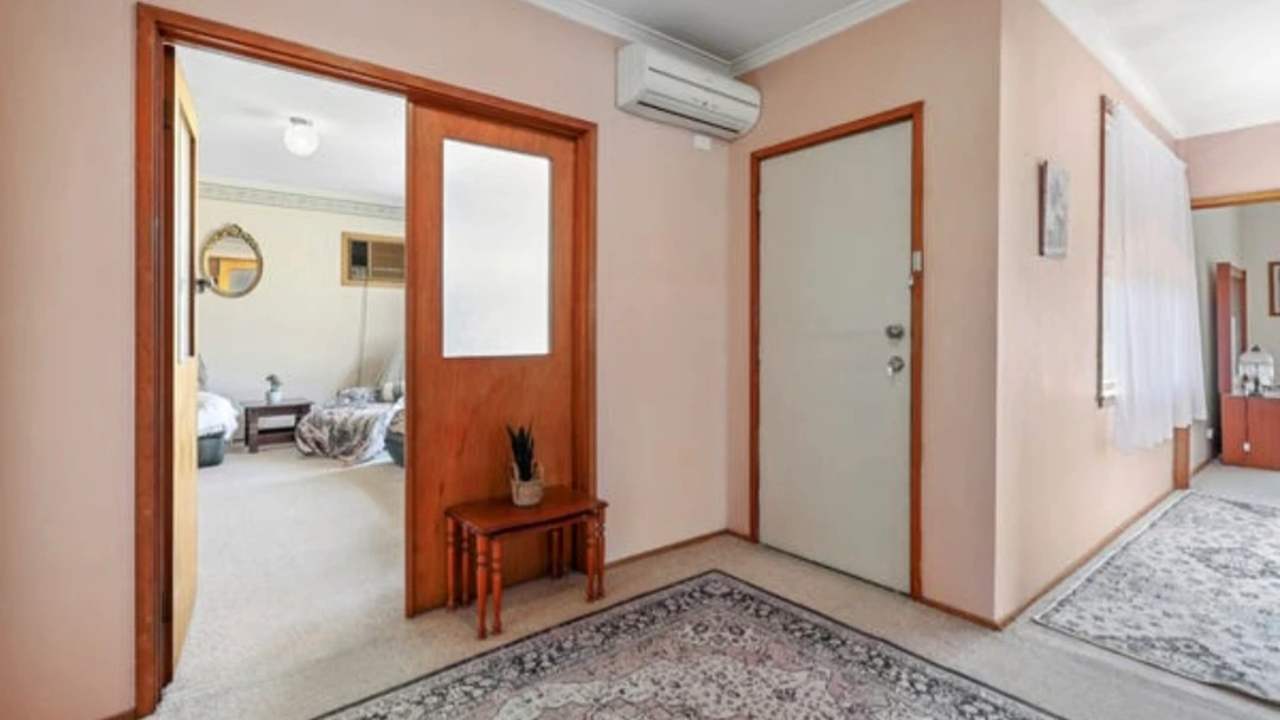 Whole property with 3 rooms for rent
