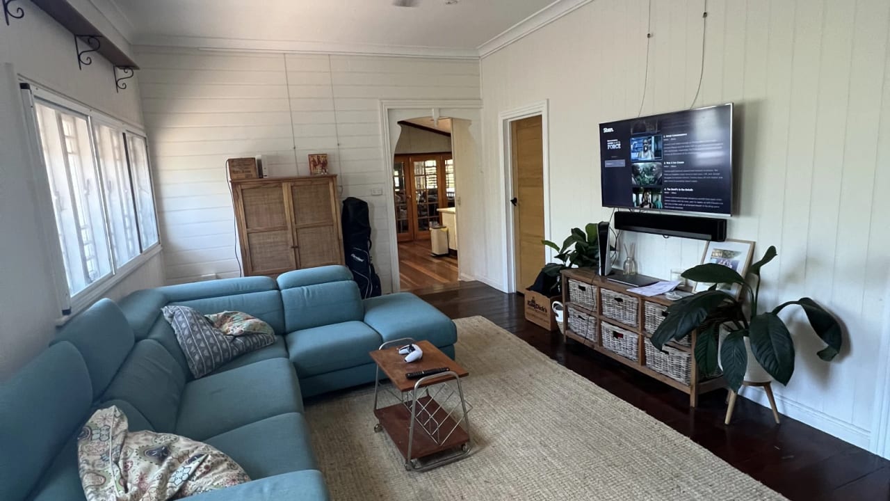Room in a share house