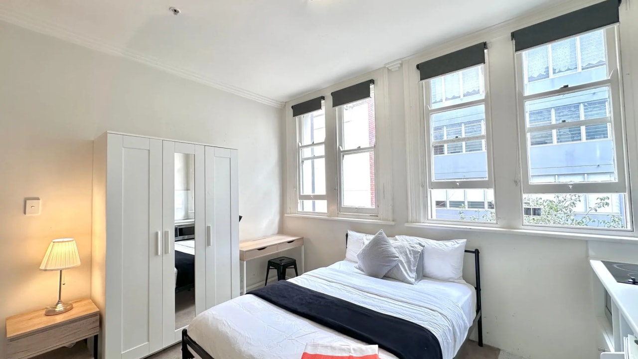 Furnished room with own bathroom