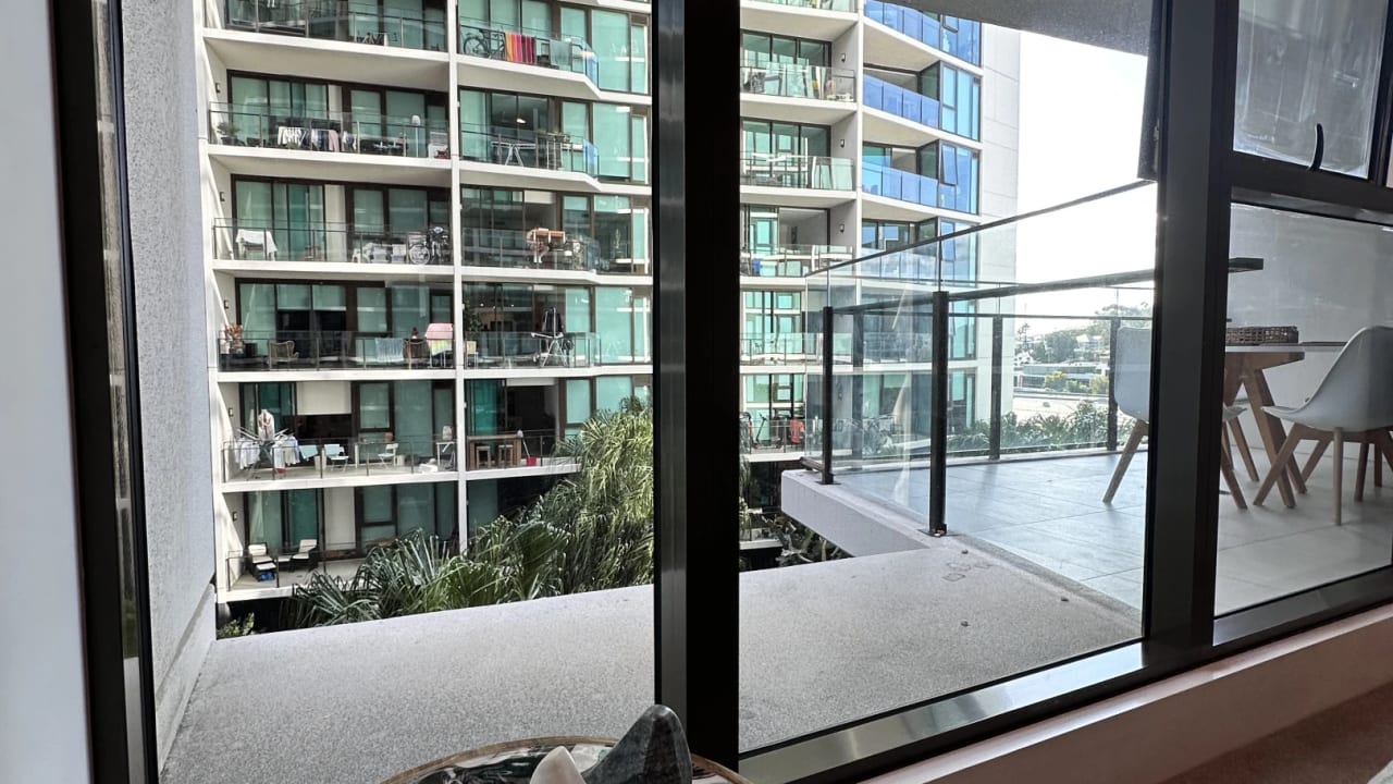 Whole property with 2 rooms for rent