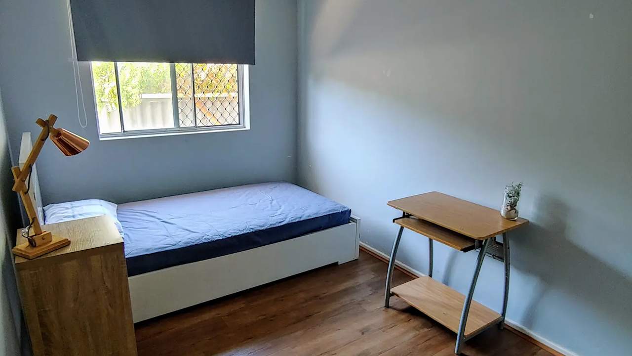 Room in a share house