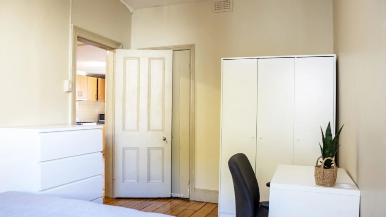 Whole property with 3 rooms for rent