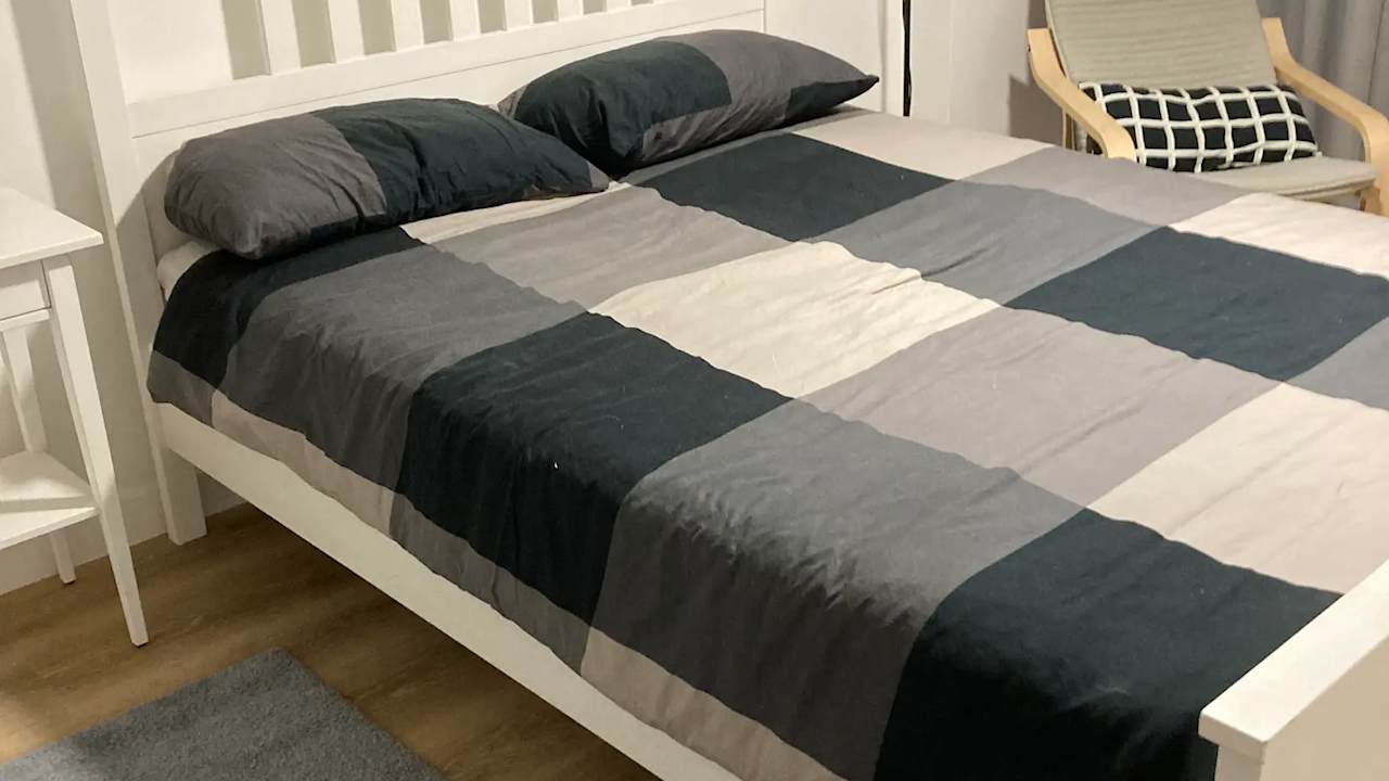 Furnished room with own bathroom