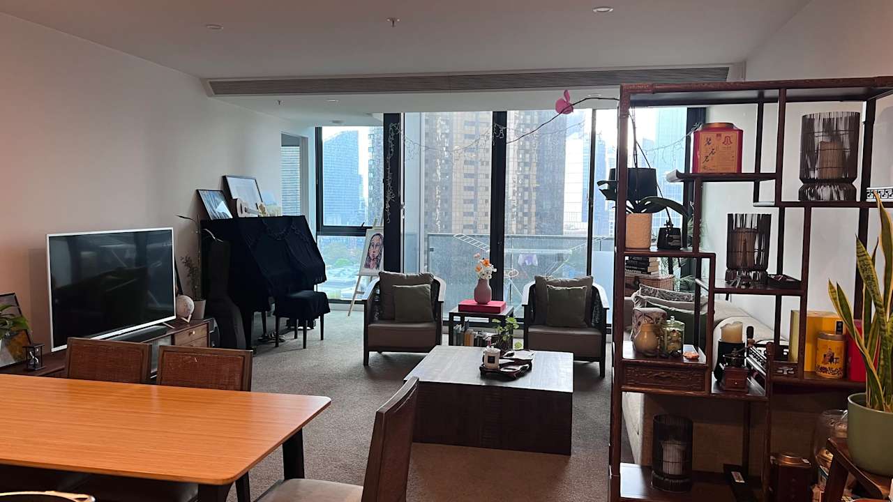 Furnished room in a flatshare