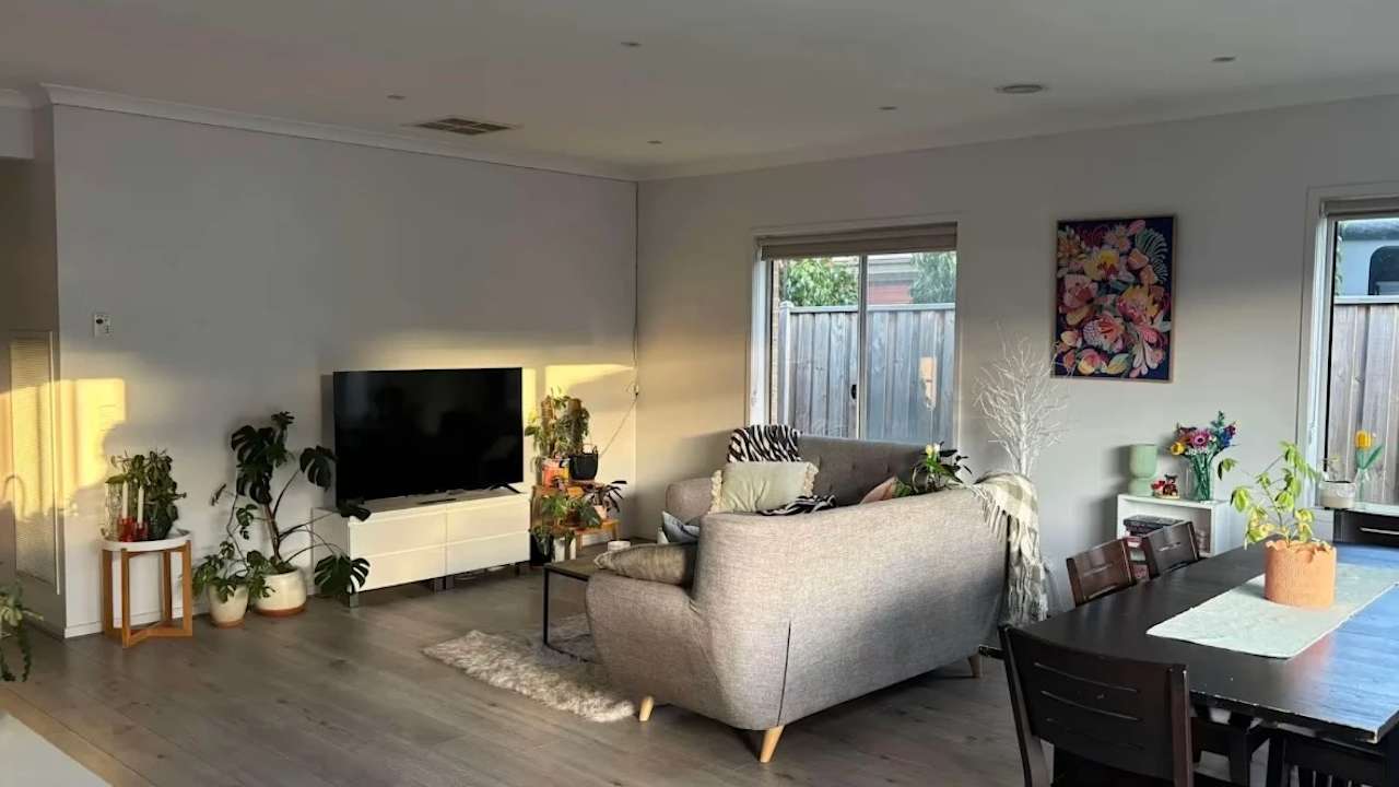 Unfurnished room in a share house