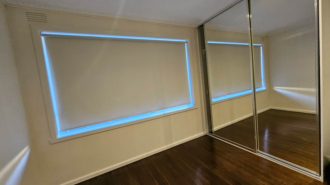 Unfurnished room in a flatshare