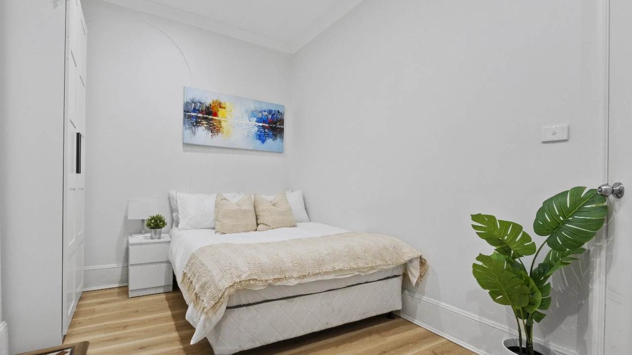 Furnished room in a share house