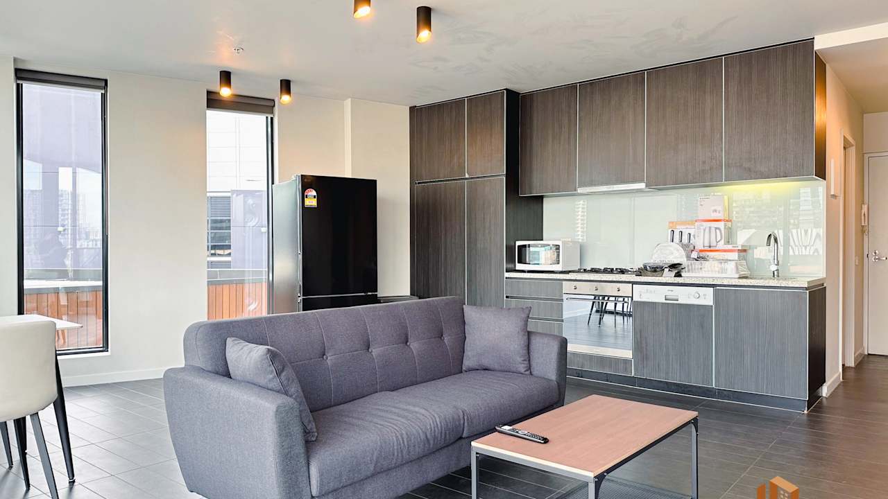 Furnished room in a flatshare