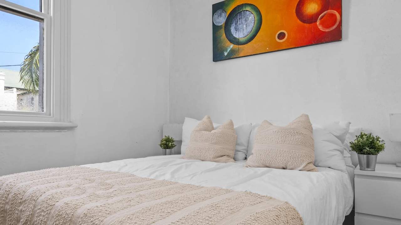 Furnished room in a share house