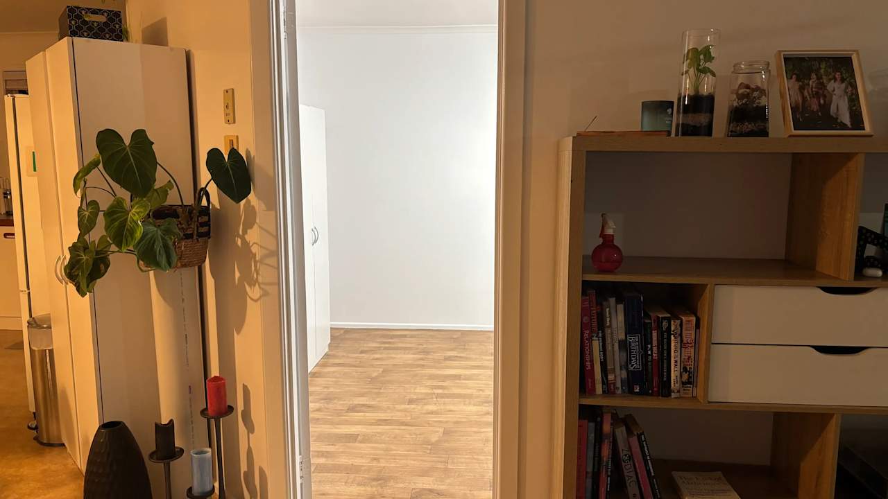 Room in a share house