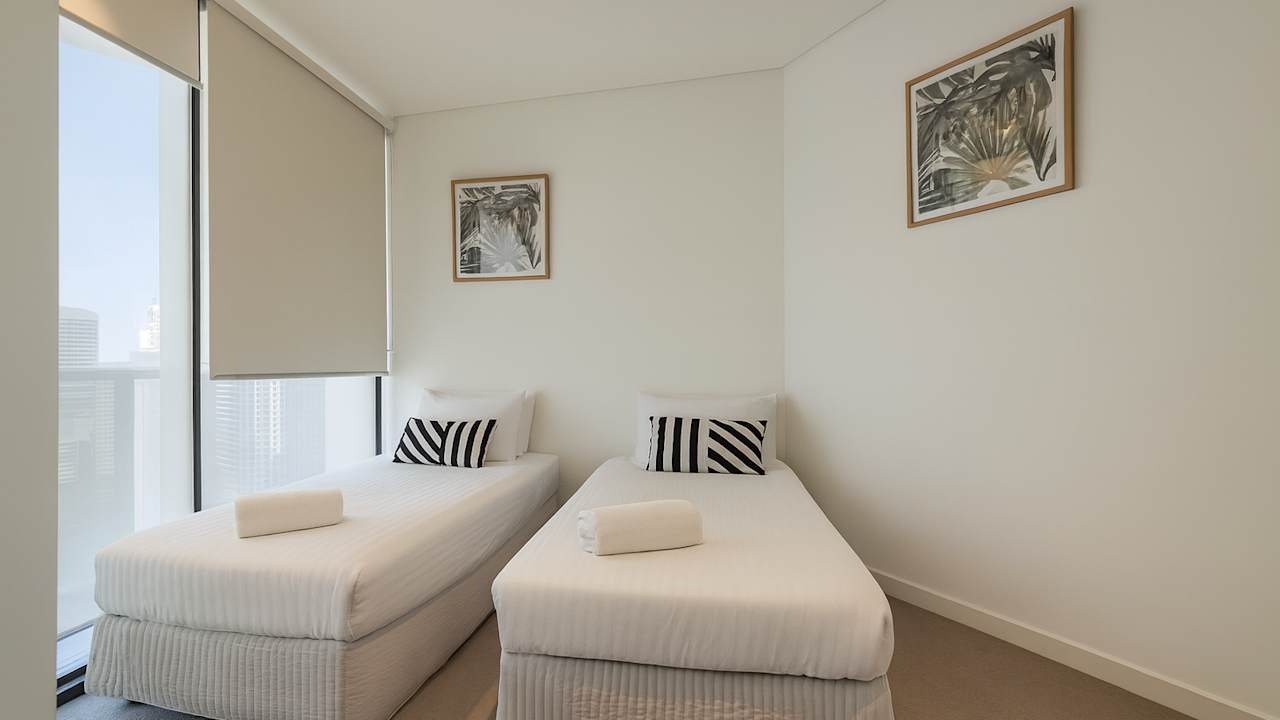 Whole property with 2 rooms for rent