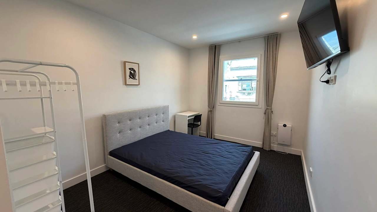 Furnished room studio flat for rent
