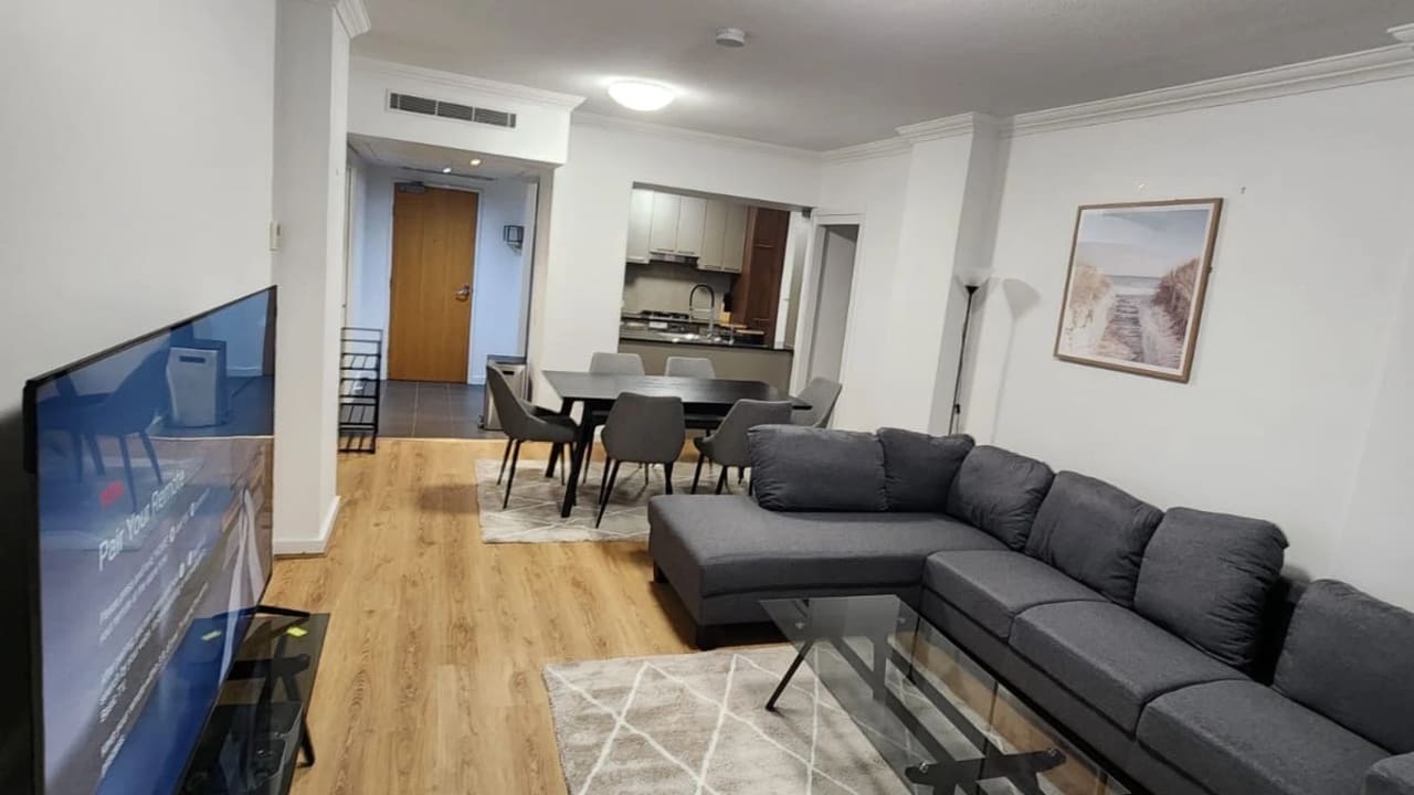 Furnished room in a flatshare