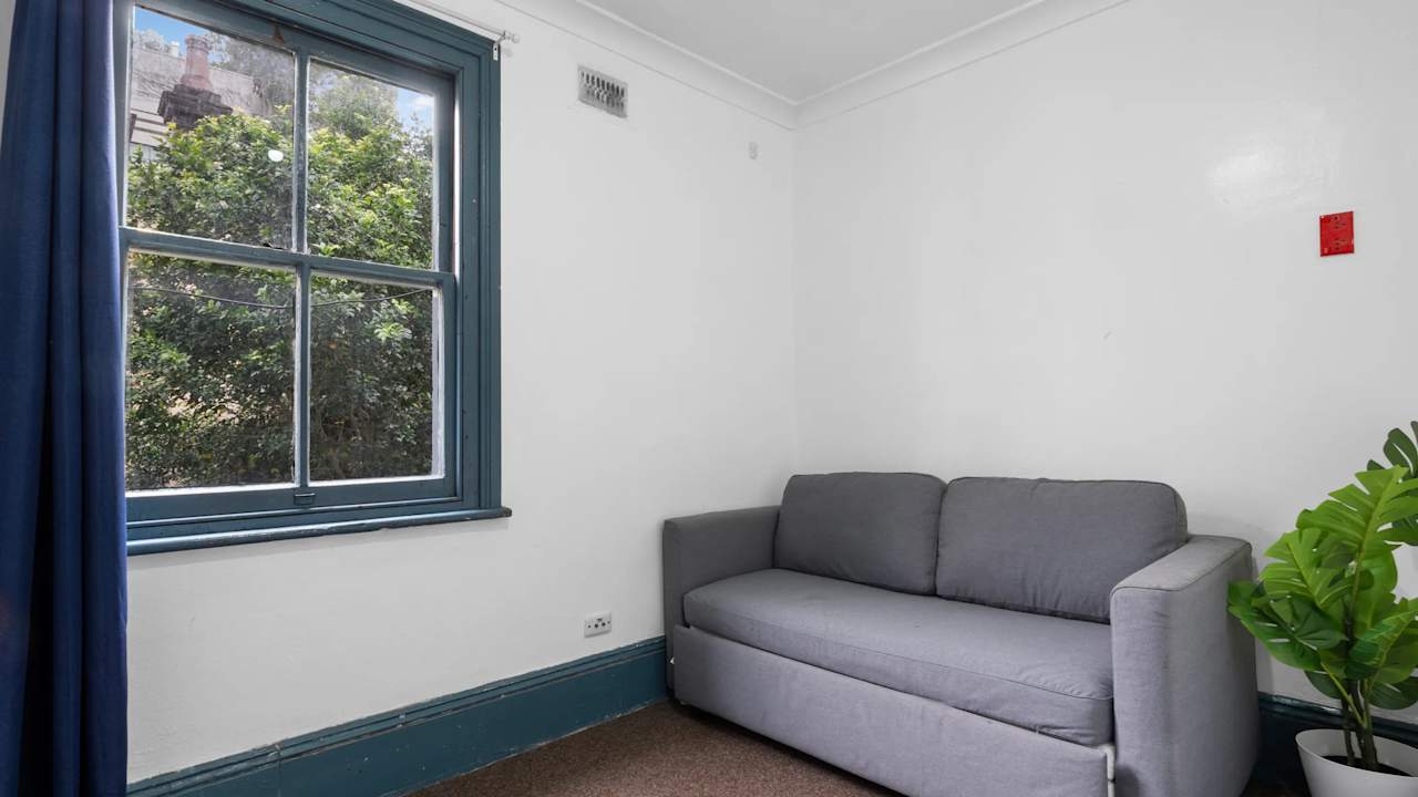 Furnished room in a share house