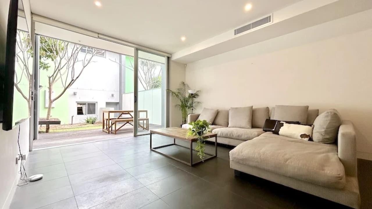 Furnished room in a share house
