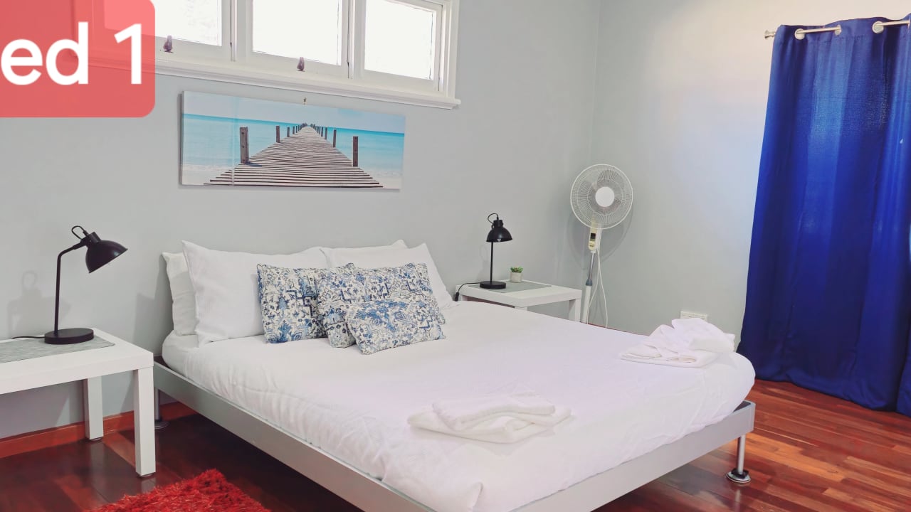 Furnished room in a share house