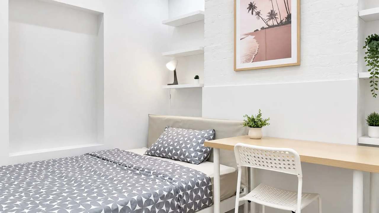 Furnished room in a share house