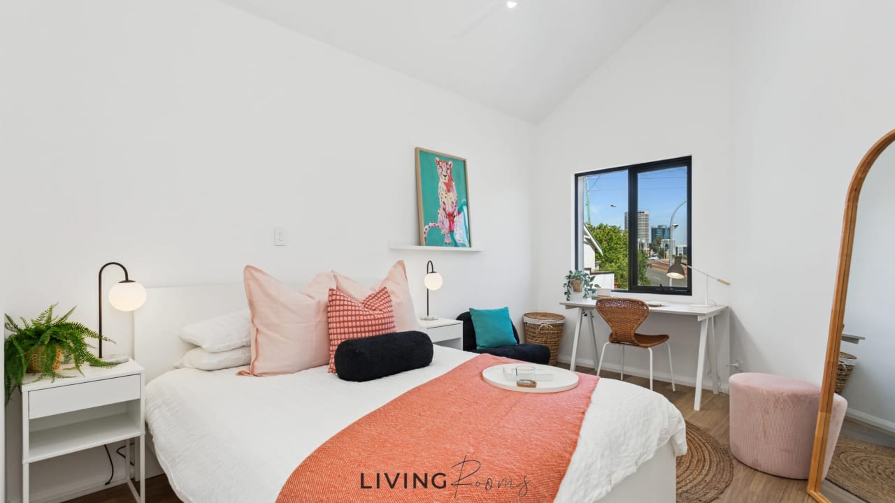 Furnished room with ensuite in a share house