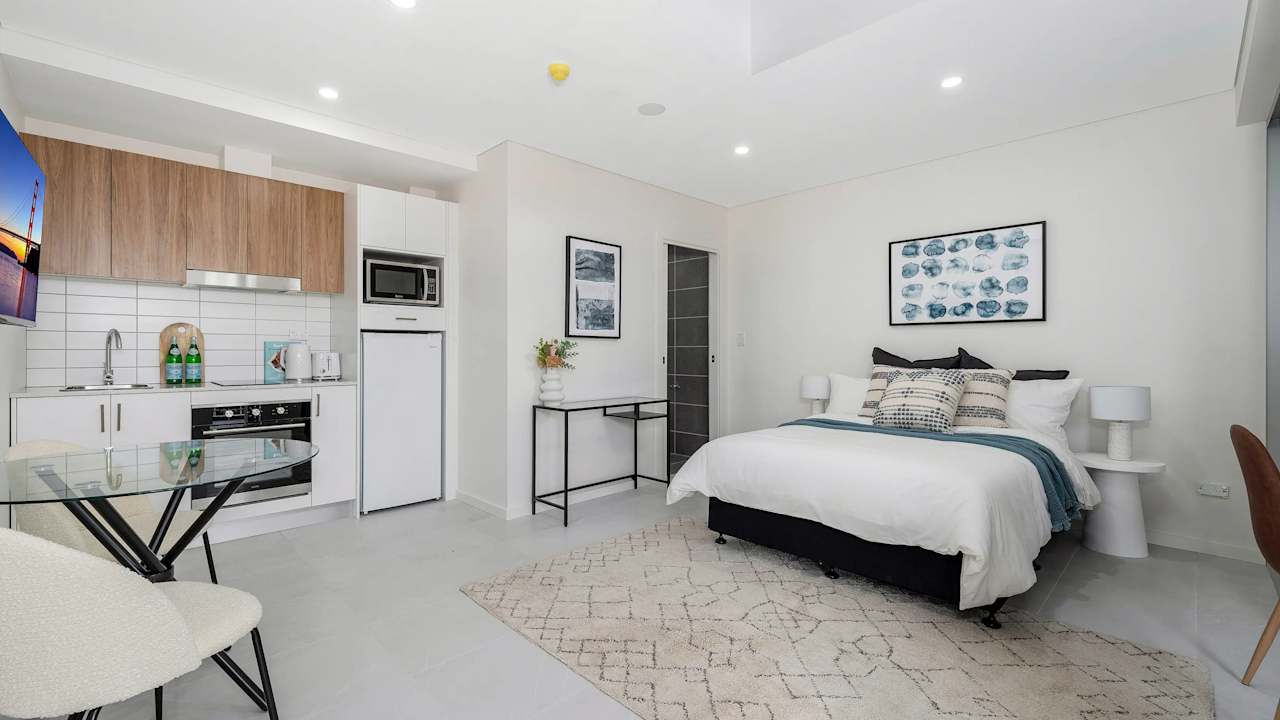 Room studio flat for rent