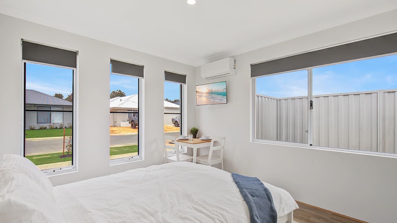 Furnished room with ensuite in a share house