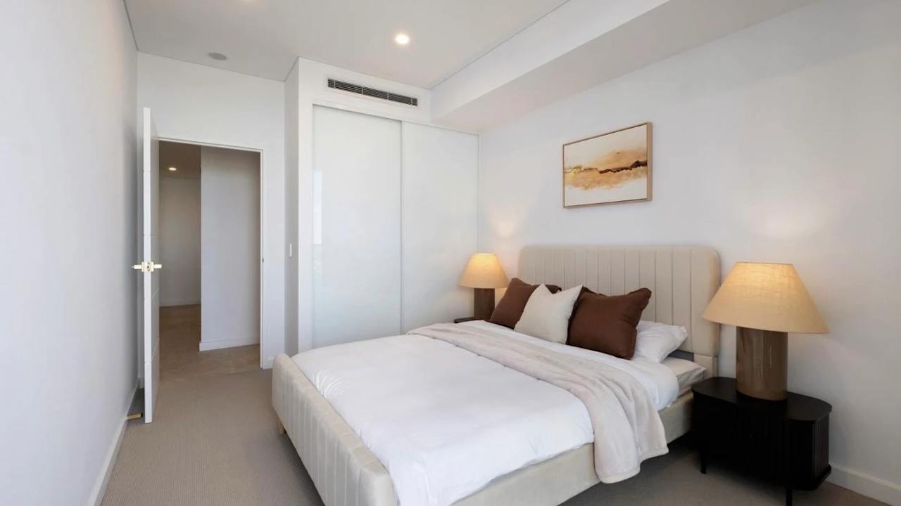 Furnished room with own bathroom