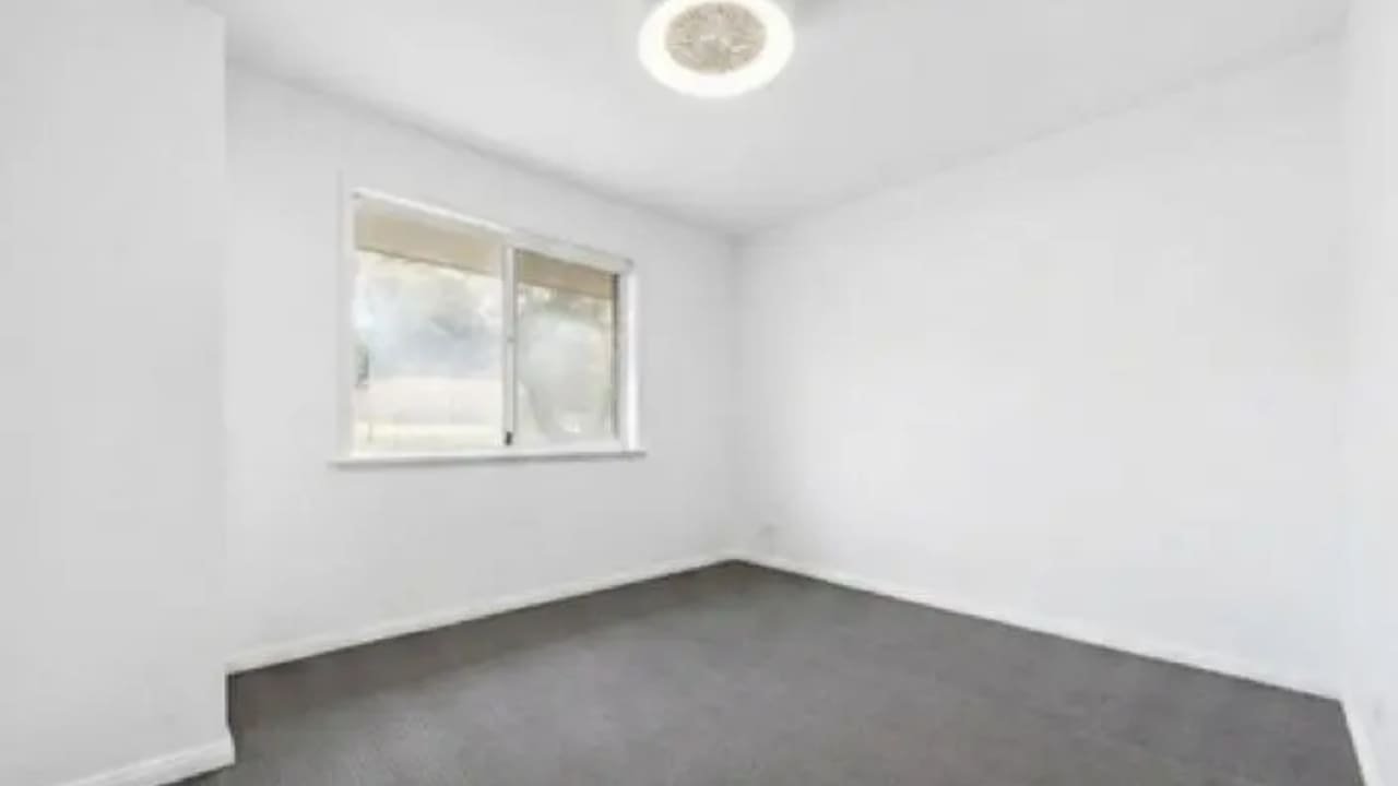 Whole property with 2 rooms for rent