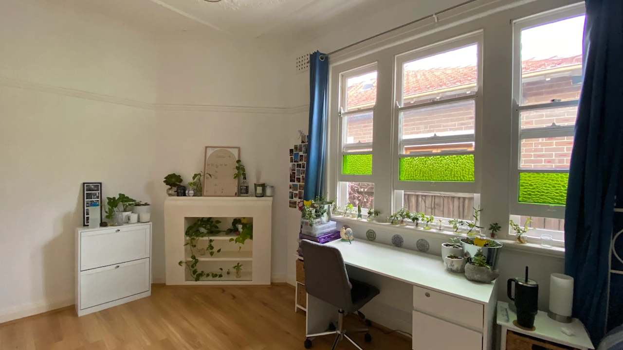 Furnished room in a share house