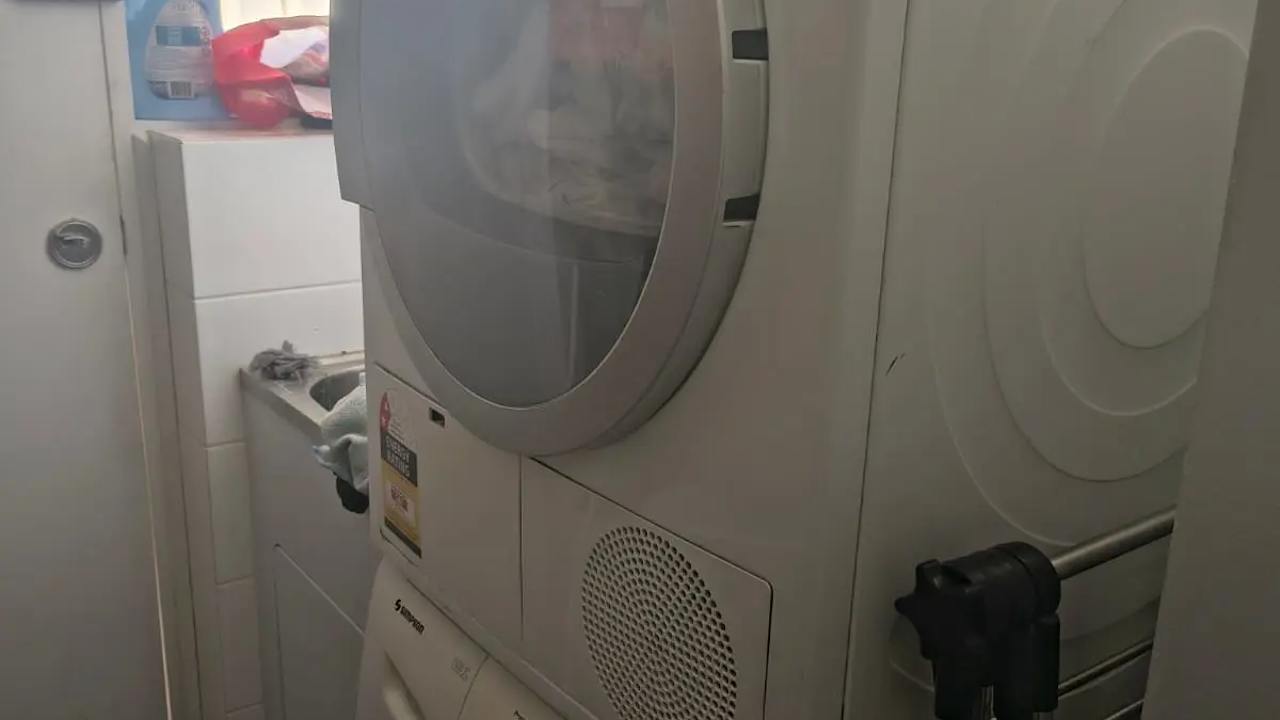 Whole property with 2 rooms for rent